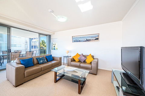 On The Bay Apartments - Broome Tourism 5