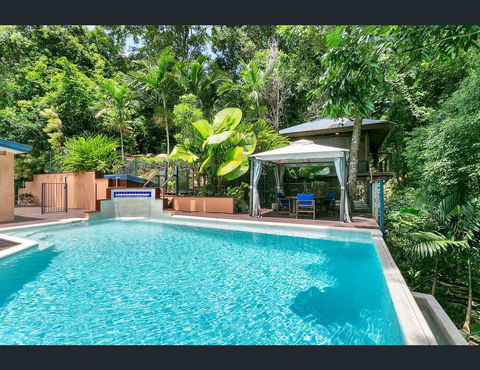 Cairns Rainforest Retreat - Broome Tourism 6