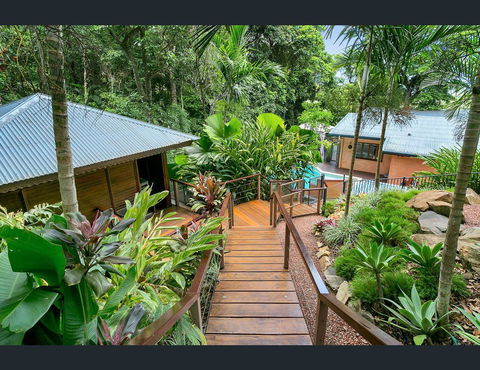 Cairns Rainforest Retreat - Broome Tourism 7