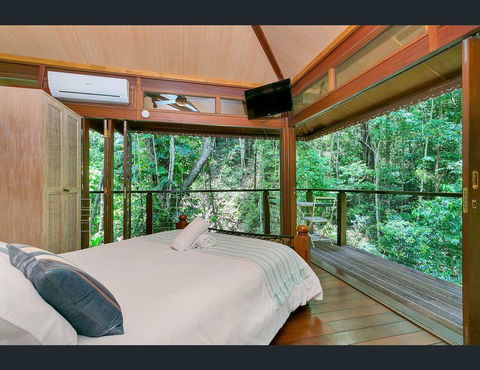 Cairns Rainforest Retreat - Broome Tourism 9