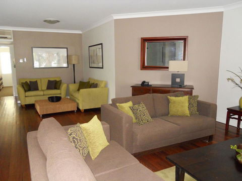 BeachView Apartments At Villa Paradiso - Broome Tourism 35
