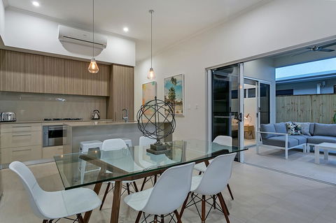 Oceans Edge Holiday Home - Broome Tourism 6