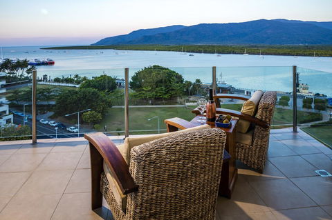 Jack And Newell Holiday Apartments - Broome Tourism 0