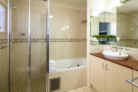 Jack And Newell Holiday Apartments - Broome Tourism 37