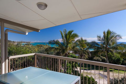 Cylinder Beach Mooloomba Unit 3 - Broome Tourism 0