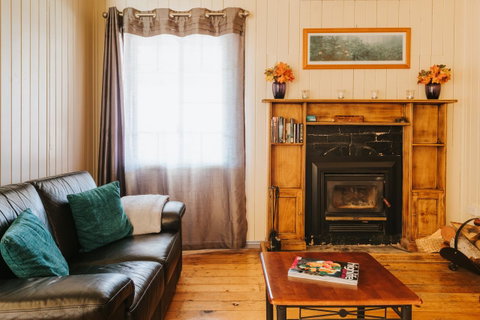 Apple Blossom Cottages - Broome Tourism 4