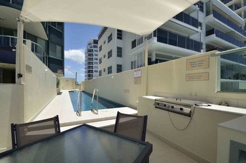 Malibu Apartments - Broome Tourism 24