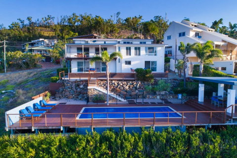 Nautilus On The Hill - Airlie Beach - Broome Tourism 18