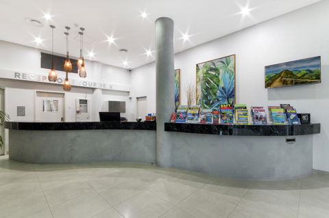 Sunshine Tower Hotel - Broome Tourism 24