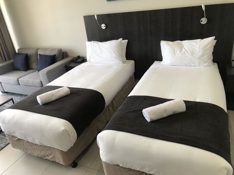 Sunshine Tower Hotel - Broome Tourism 10