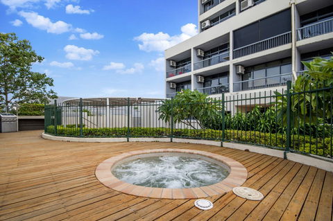 Sunshine Tower Hotel - Broome Tourism 13