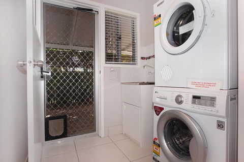 6 Botany Court Marcoola Beach - Pet Friendly 500 Bond - Broome Tourism 4