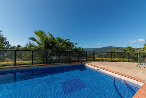 Paradise Penthouse At Waves - Airlie Beach - Broome Tourism 3