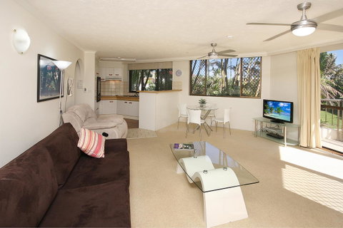 Spindrift On The Beach - Absolute Beachfront - Broome Tourism 19