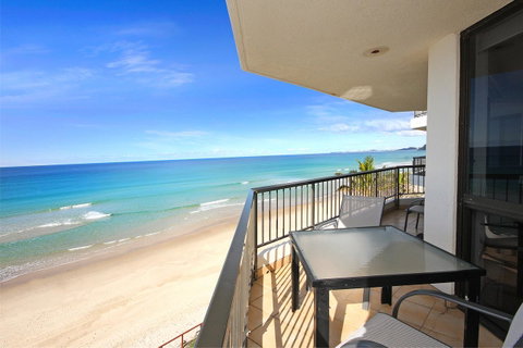 Spindrift On The Beach - Absolute Beachfront - Broome Tourism 11