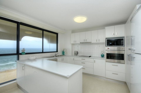 Spindrift On The Beach - Absolute Beachfront - Broome Tourism 30