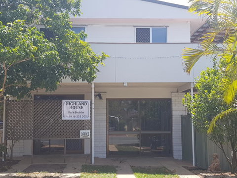 Highland House - Broome Tourism 0
