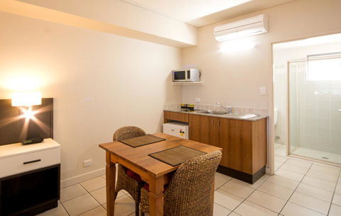 Portside Whitsunday Luxury Holiday Apartments - Broome Tourism 13