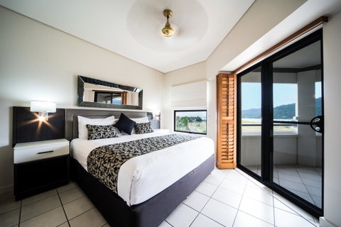 Portside Whitsunday Luxury Holiday Apartments - Broome Tourism 10