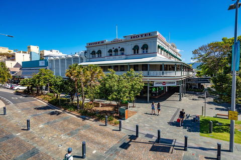 Hides Hotel - Broome Tourism 2