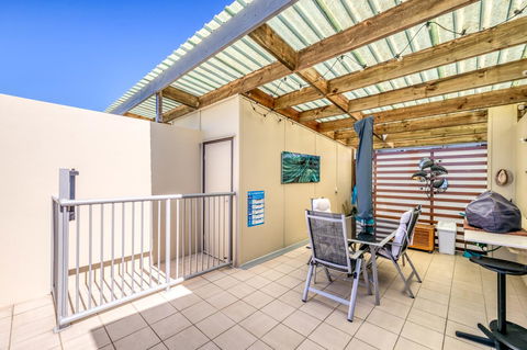 On The Beach Resort Bribie Island - Broome Tourism 24