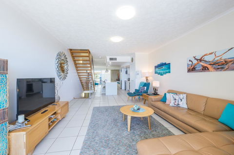 On The Beach Resort Bribie Island - Broome Tourism 6