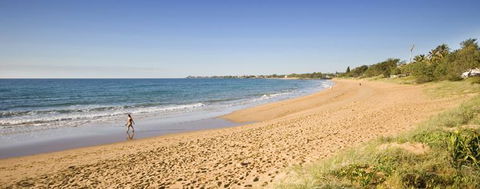 Dune On The Beach - Broome Tourism 11