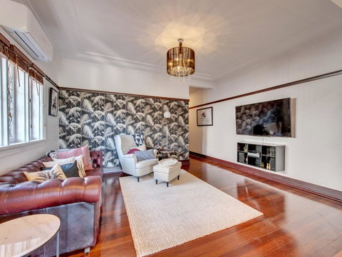 Anville Court - Broome Tourism 3