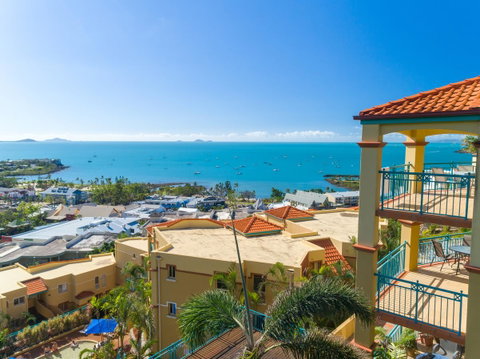 Toscana Village Resort - Broome Tourism 0