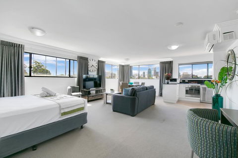 Kangaroo Point Central Hotel & Apartments - Broome Tourism 10