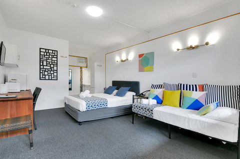 Kangaroo Point Central Hotel & Apartments - Broome Tourism 12