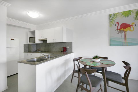 Kangaroo Point Central Hotel & Apartments - Broome Tourism 28