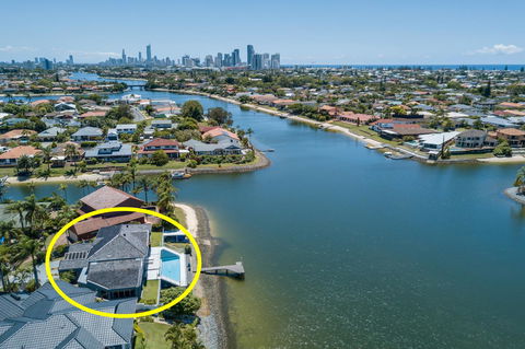 Havana Blue - Large 4 Bedroom Family Home - Broome Tourism 8