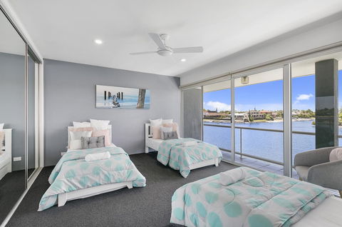Havana Blue - Large 4 Bedroom Family Home - Broome Tourism 16