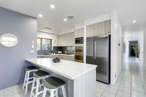 Havana Blue - Large 4 Bedroom Family Home - Broome Tourism 11