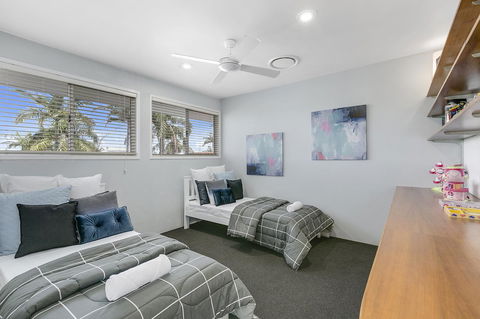 Havana Blue - Large 4 Bedroom Family Home - Broome Tourism 17