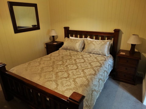 Loughmore House - Broome Tourism 7