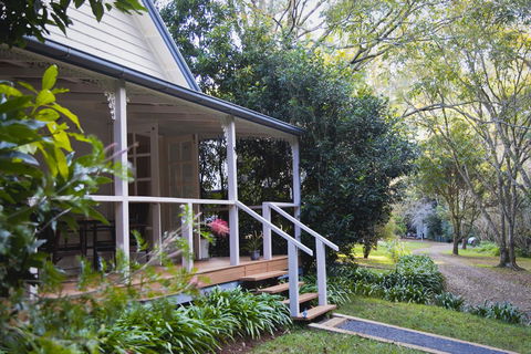 Curtis Falls Cottage - Broome Tourism 15
