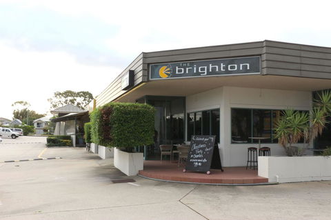 Brighton Hotel - Broome Tourism 0