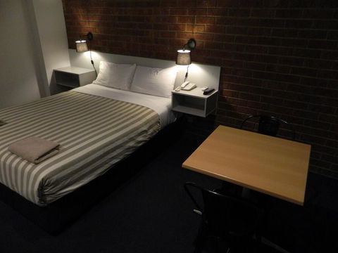 Werribee Motel And Apartments - Broome Tourism 3