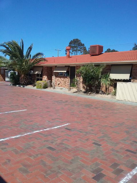Werribee Park Motor Inn - Broome Tourism 1