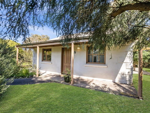 Whalers Cottage - Broome Tourism 0