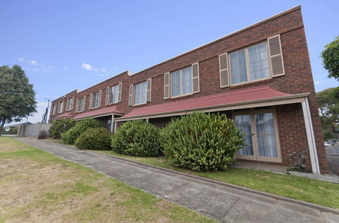 William Dutton Motel - Broome Tourism 1