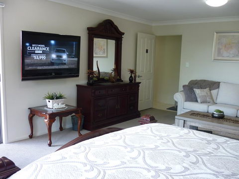 Willowbank Drive Bed & Breakfast - Broome Tourism 1