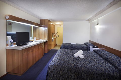 Windsor Lodge - Broome Tourism 2