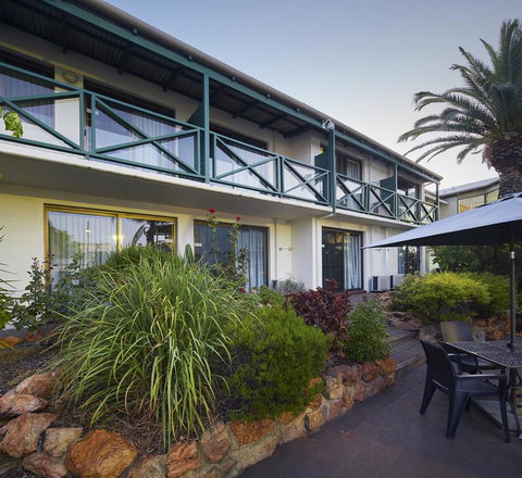 Windsor Lodge - Broome Tourism 3