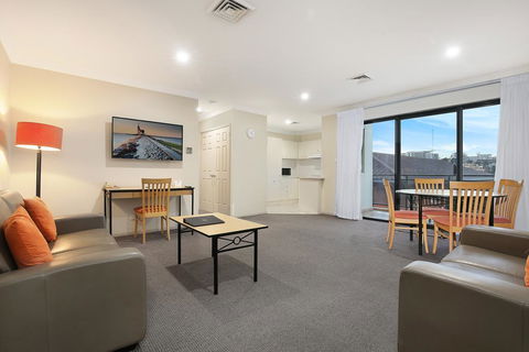 Wollongong Serviced Apartments - Broome Tourism 3