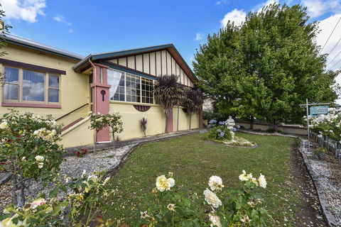 Wyatt Guest House - Broome Tourism 0