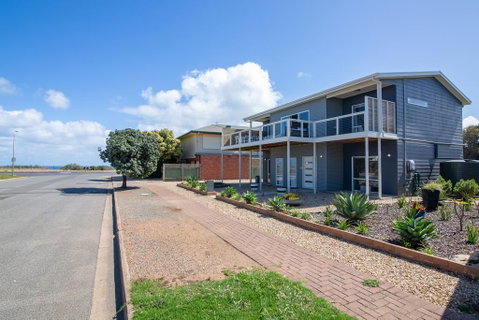 Xanadu - Aldinga Beach - Broome Tourism 1