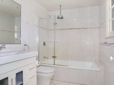 Yamba Pilot Cottage 2 - Pets Welcome - Close To Beach - Broome Tourism 3